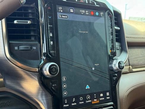 Used 2024 RAM 3500 Limited w/ Towing Technology Group image 24