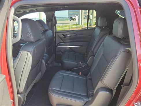 New 2026 Chevrolet Traverse LT w/ Sun and Wheel Package image 11