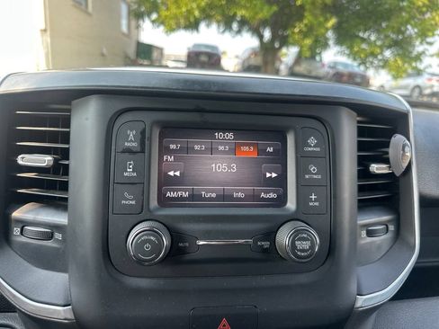 Used 2021 RAM 2500 Big Horn AWD/4WD image 17