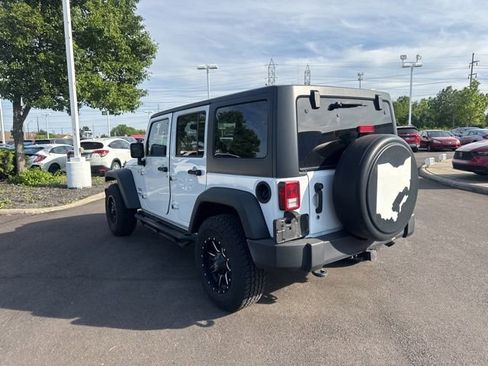 Used 2015 Jeep Wrangler Unlimited Sport w/ Quick Order Package 24S AWD/4WD image 15