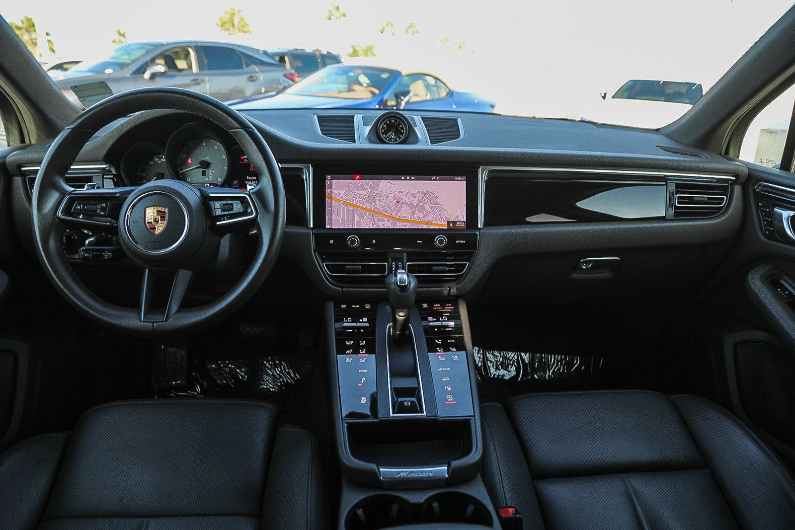 Used 2022 Porsche Macan S AWD/4WD image 7