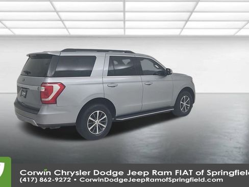 Used 2021 Ford Expedition XLT image 16