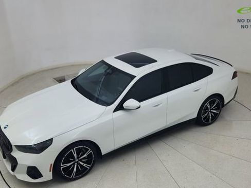 Used 2025 BMW 540i xDrive w/ M Sport Package AWD/4WD image 78