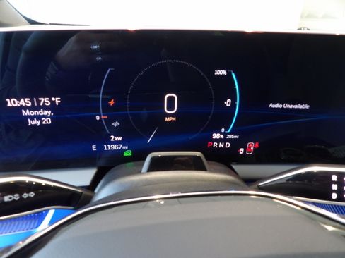 Used 2025 Cadillac Optiq Sport 1 AWD/4WD image 10