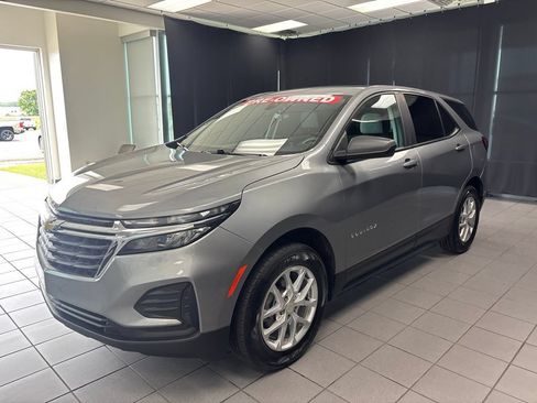 Used 2023 Chevrolet Equinox LS AWD/4WD image 7