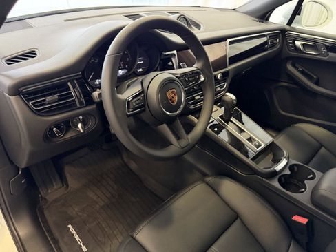 New 2026 Porsche Macan Turbo image 4