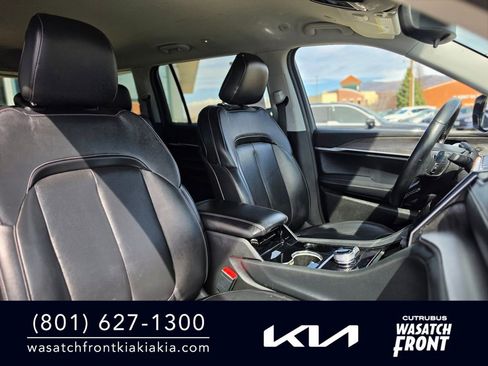 Used 2021 Jeep Grand Cherokee L Limited image 18