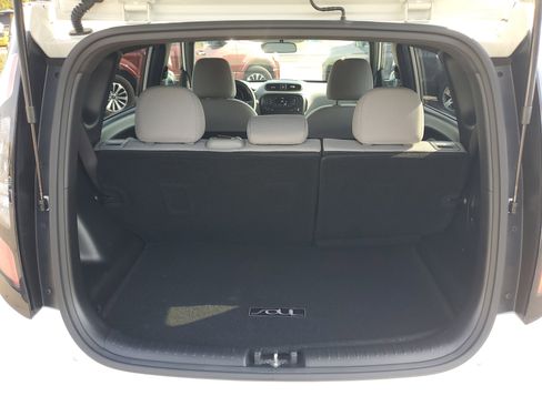 Used 2018 Kia Soul image 14