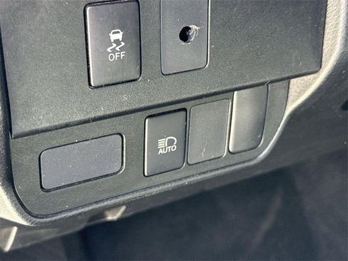 Used 2021 Toyota Tacoma SR image 15