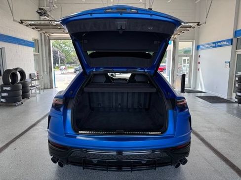 Used 2021 Lamborghini Urus AWD/4WD image 9