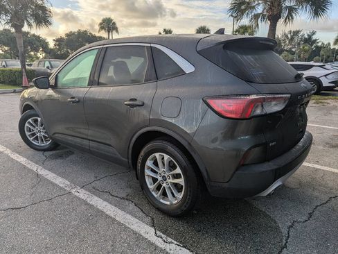 Used 2020 Ford Escape SE FWD image 5