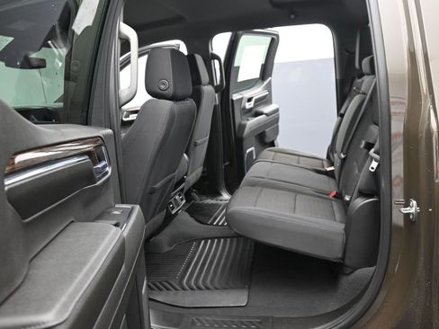 Used 2024 GMC Sierra 1500 Elevation image 16