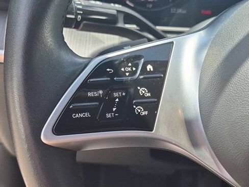 Used 2025 Mercedes-Benz C 300 Sedan image 21