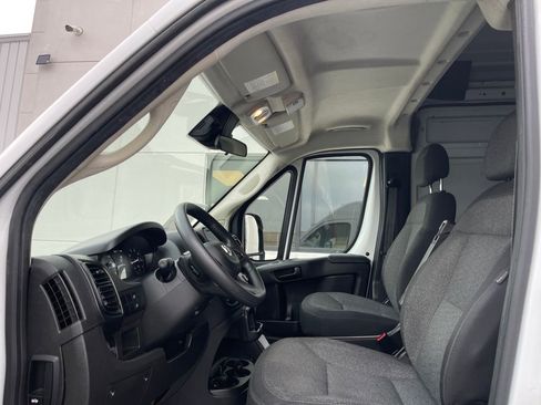Used 2023 RAM ProMaster 2500 image 10