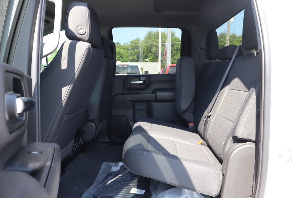 New 2026 Chevrolet Silverado 2500 Custom w/ Custom Value Package AWD/4WD image 20