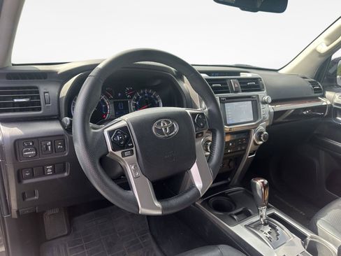 Used 2016 Toyota 4Runner Limited RWD image 10