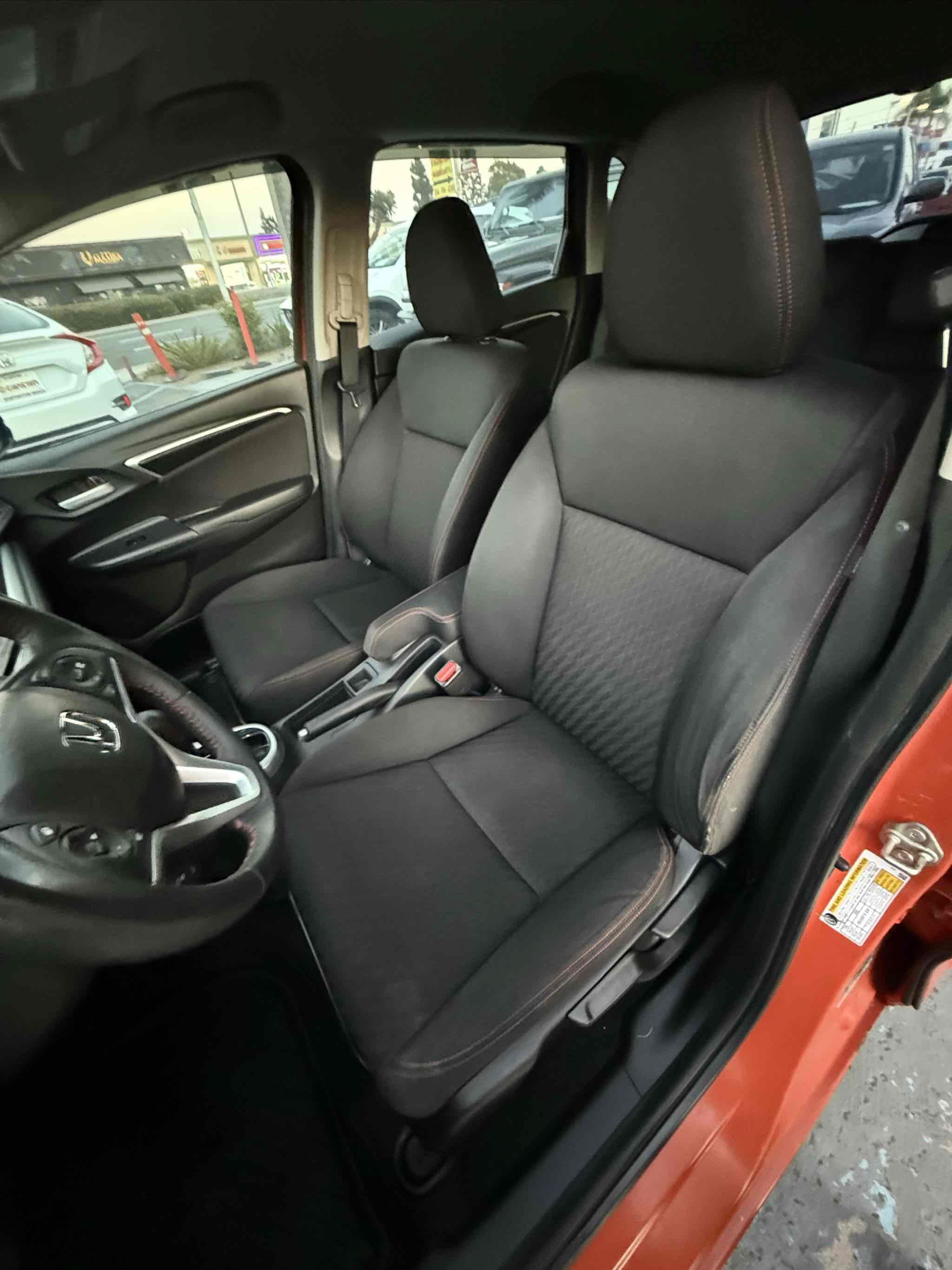 Used 2018 Honda Fit Sport image 78