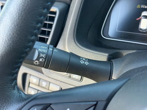 Certified 2019 Nissan Leaf SV w/ SV Technology Package image 14