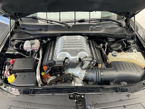 Used 2016 Dodge Challenger SRT Hellcat RWD image 21