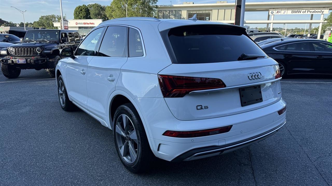 Used 2023 Audi Q5 2.0T Premium w/ Convenience Package AWD/4WD image 13