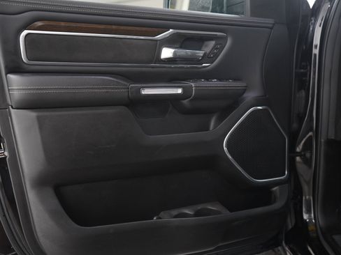 Used 2021 RAM 1500 Laramie AWD/4WD image 17