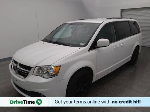 Used 2019 Dodge Grand Caravan SXT FWD image 1