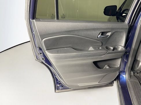 Used 2022 Honda Pilot Sport image 26