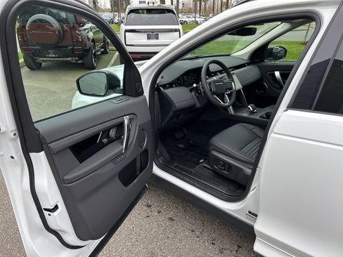 New 2025 Land Rover Discovery Sport S image 10