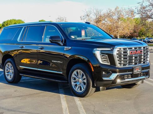 New 2026 GMC Yukon XL Denali image 6