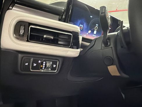 New 2026 Lincoln Aviator 2WD image 31