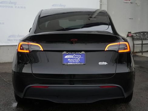 Used 2023 Tesla Model Y Long Range image 6