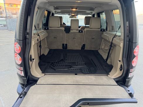 Used 2016 Land Rover LR4 HSE image 26