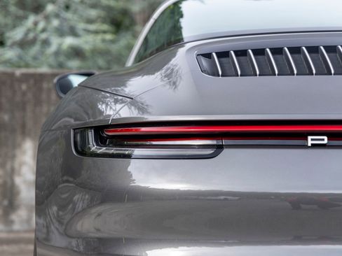 Certified 2024 Porsche 911 Targa 4S w/ Premium Package AWD/4WD image 21