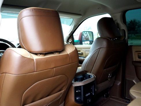 Used 2024 RAM 3500 Limited w/ Towing Technology Group image 33