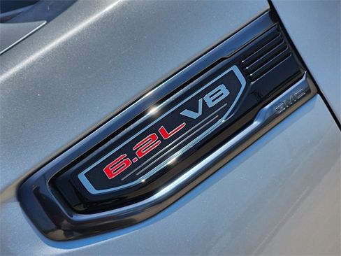 Used 2022 GMC Sierra 1500 AT4 w/ AT4 Premium Package image 12