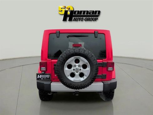 Used 2015 Jeep Wrangler Unlimited Sahara image 4