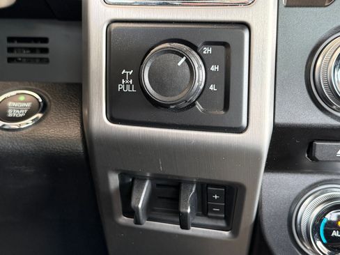 Used 2018 Ford F350 Platinum w/ Platinum Ultimate Package AWD/4WD image 20