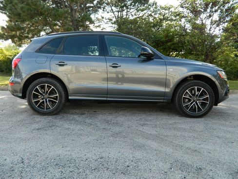 Used 2016 Audi Q5 3.0T Premium Plus w/ Technology Package AWD/4WD image 5