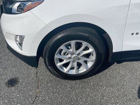 Used 2021 Chevrolet Equinox LT w/ LPO, Blackout Package image 5