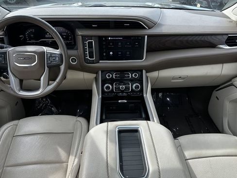 Used 2023 GMC Yukon Denali image 15