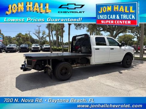 Used 2023 RAM 3500 Tradesman w/ Chrome Appearance Group AWD/4WD image 12