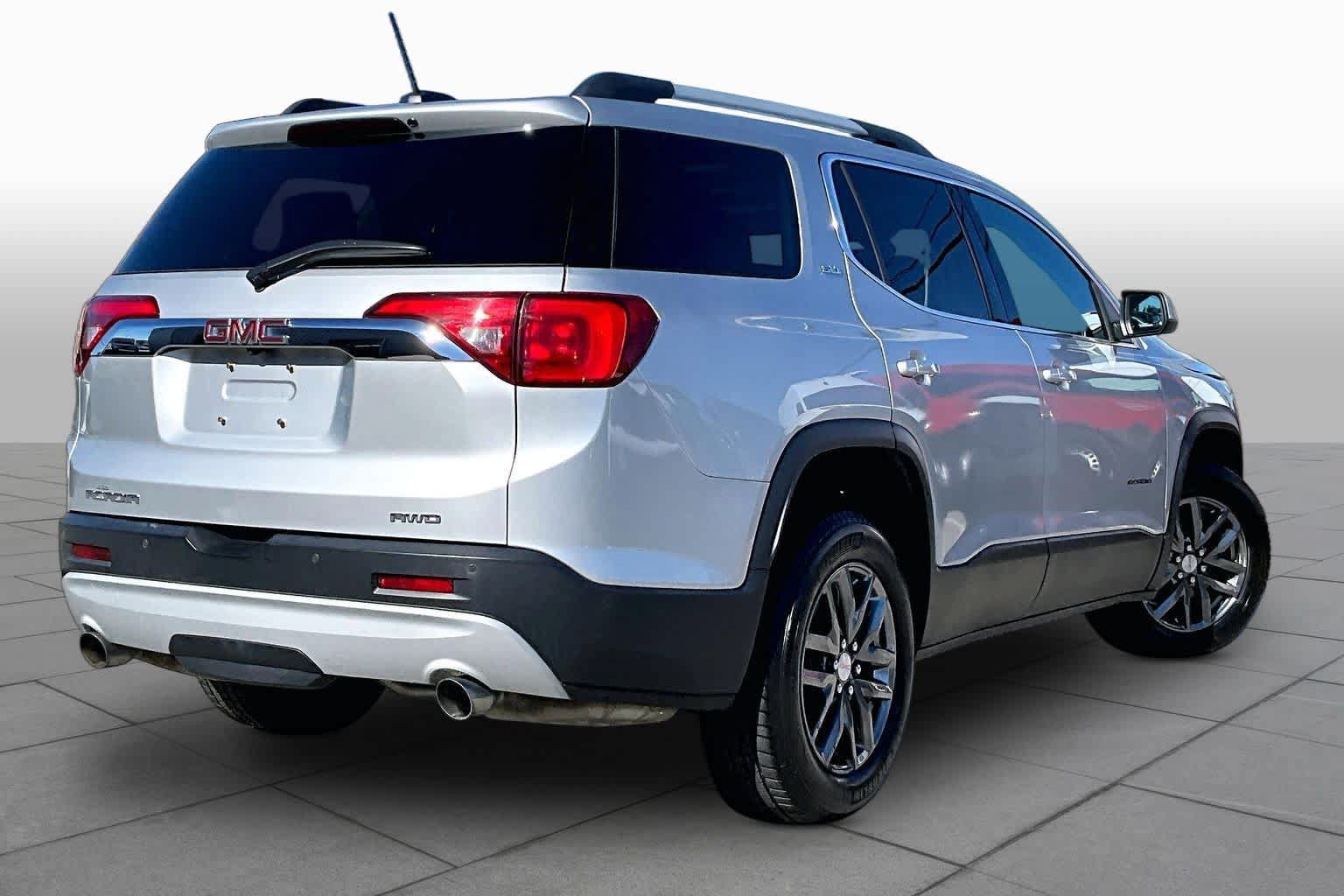 Used 2019 GMC Acadia SLT AWD/4WD image 13