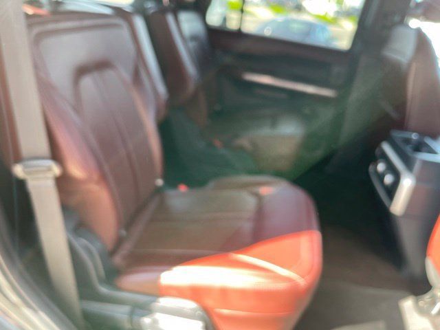 Used 2023 Ford Expedition Limited AWD/4WD image 18