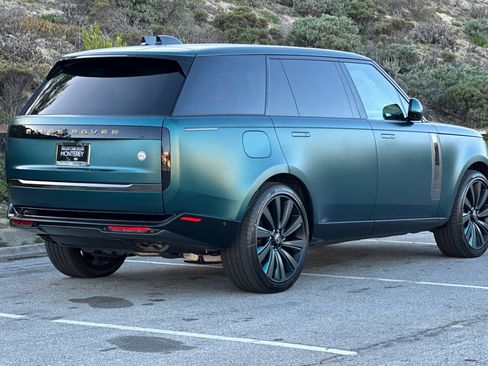 New 2025 Land Rover Range Rover SV image 5