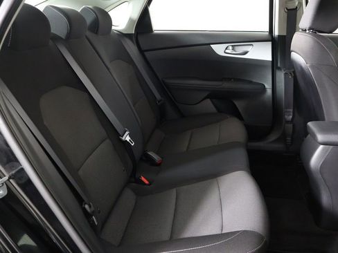 Used 2024 Kia Forte LXS w/ LXS Technology Package FWD image 32