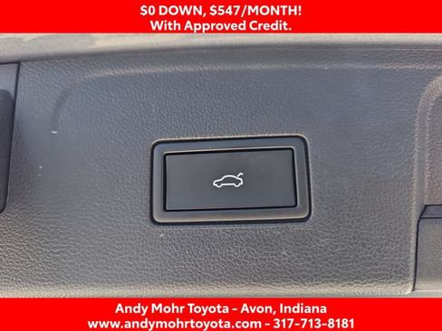 Used 2025 Volkswagen Atlas SE FWD image 32