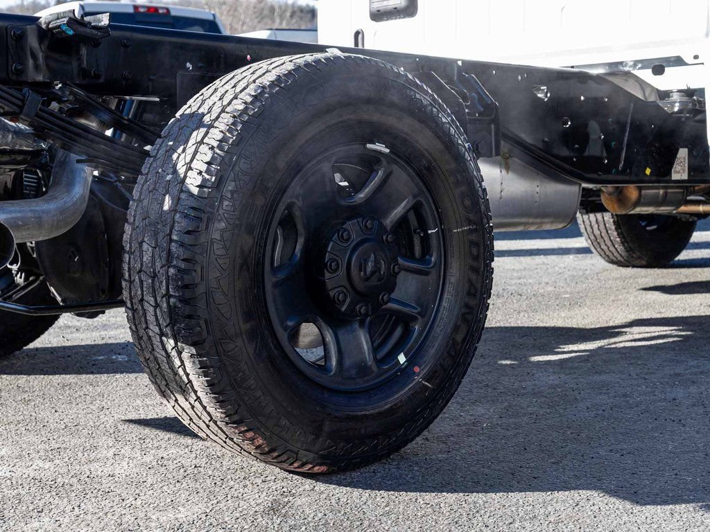 New 2026 RAM 3500 Tradesman AWD/4WD image 10