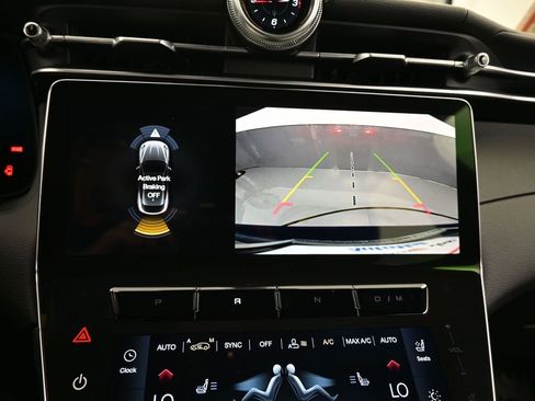 Used 2024 Maserati Grecale GT image 21