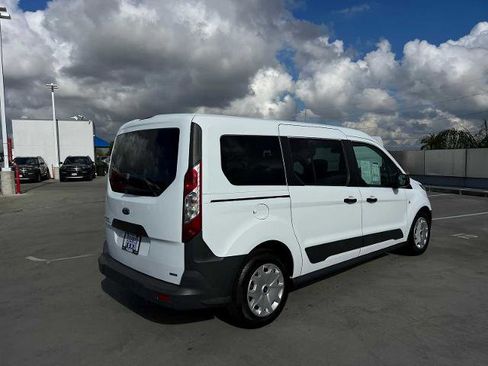Certified 2017 Ford Transit Connect XL image 5
