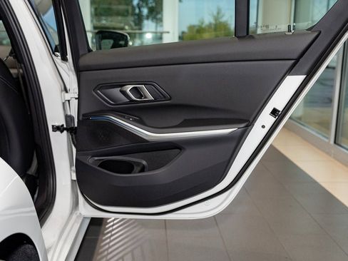 New 2025 BMW 330i xDrive Sedan w/ Convenience Package image 35